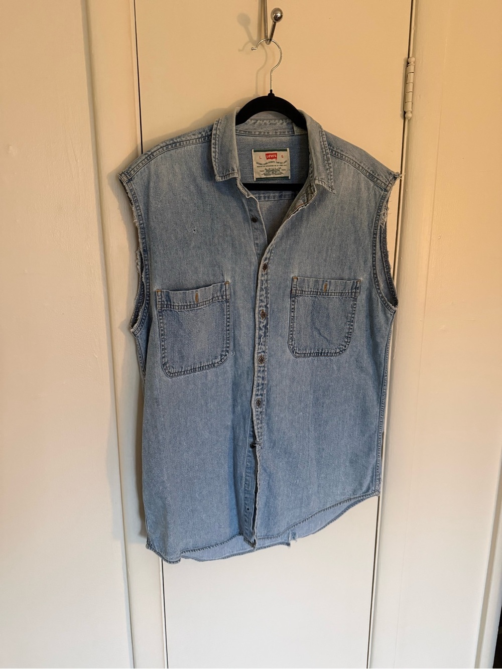 Levi’s vintage distressed